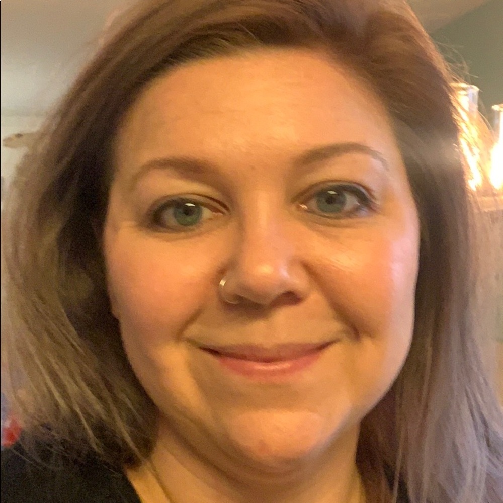 Meet your Posher, Stephanie